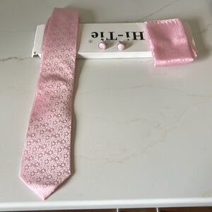 Men’s tie